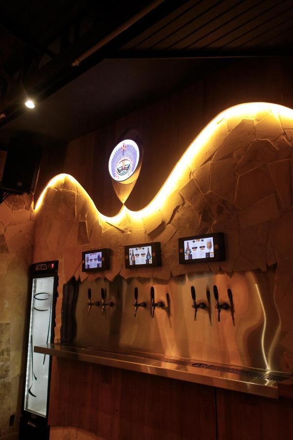 Ovibe Party Hostel Белем Экстерьер фото
