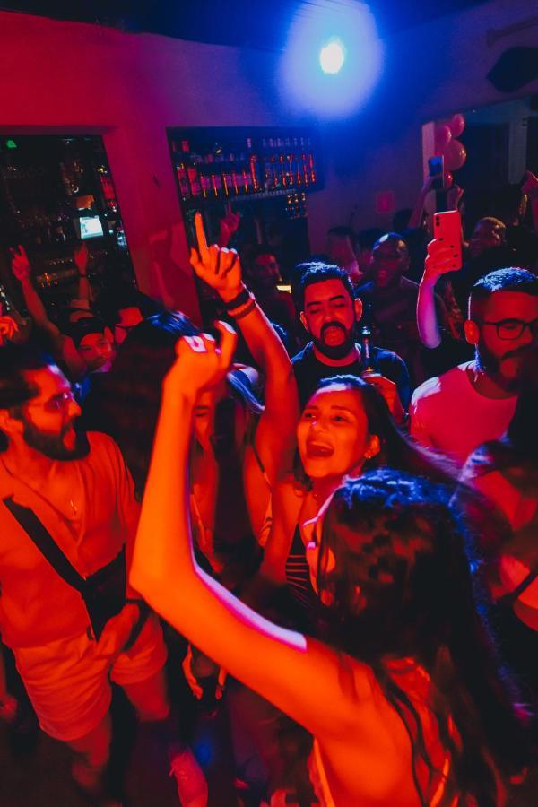 Ovibe Party Hostel Белем Экстерьер фото